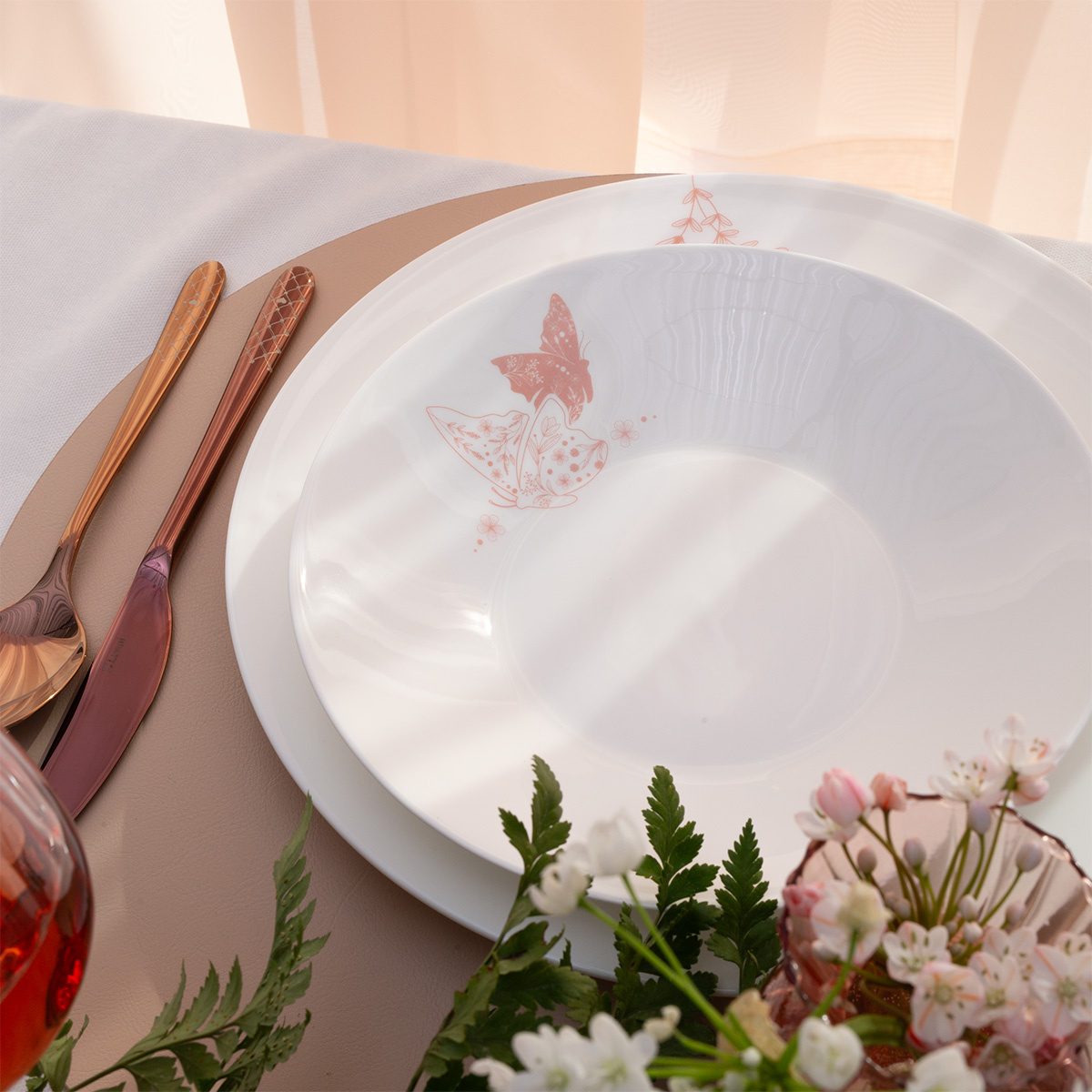 Mélytányér Butterfly 22 cm | Premium Platinum Easter