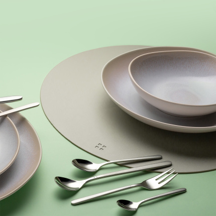 Homokszínű tányéralátét ø 38 cm – Elements Ambiente