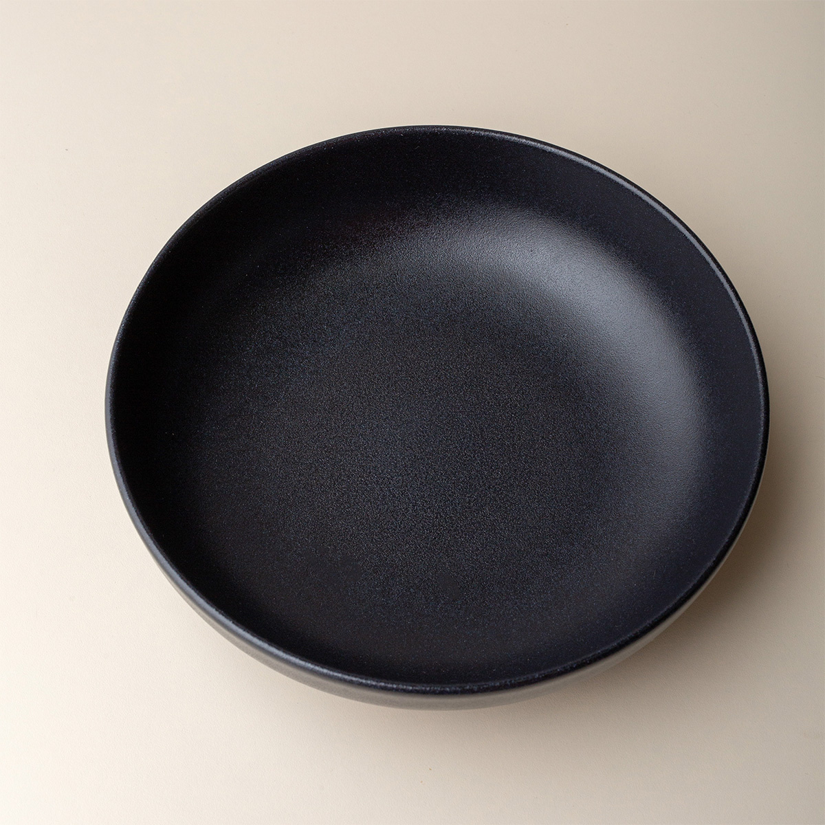 Mély U-Coupe tányér 21 cm — Basic black matt