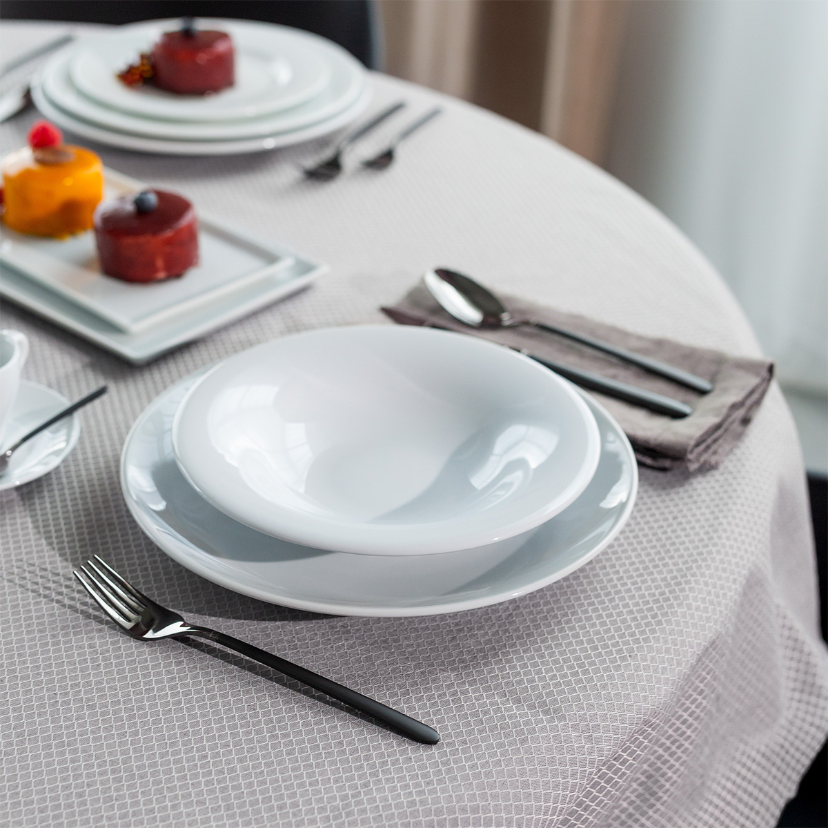 Lapos tányér 28 cm Chic Weiss | Lunasol